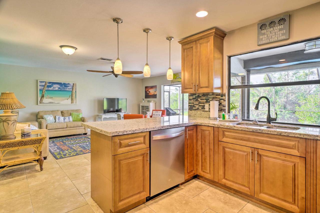 Pet-Friendly Fort Myers Home With Patio And Grill! ノース・フォート・マイヤーズ エクステリア 写真