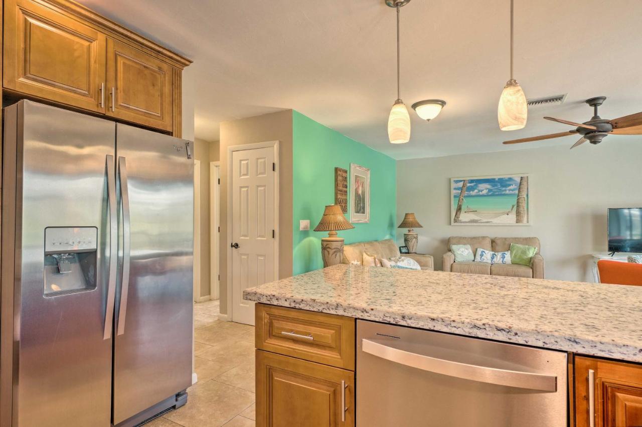 Pet-Friendly Fort Myers Home With Patio And Grill! ノース・フォート・マイヤーズ エクステリア 写真